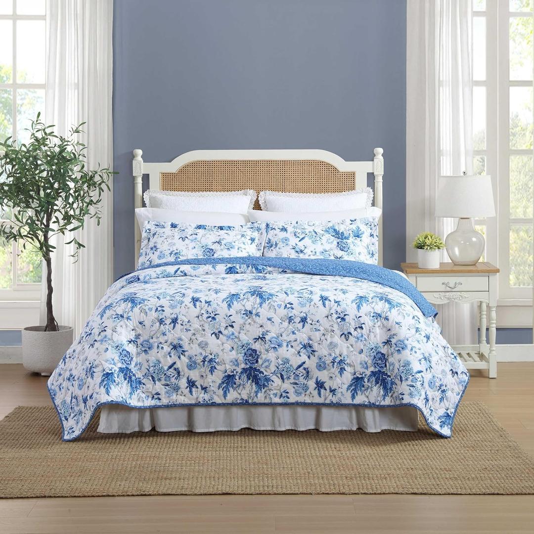 Laura Ashley - Full/Queen Quilt Set, Reversible Cotton Bedding with Matching Shams, Lightweight Home Decor for All Seasons (Breezy Floral Blue, Full/Queen)