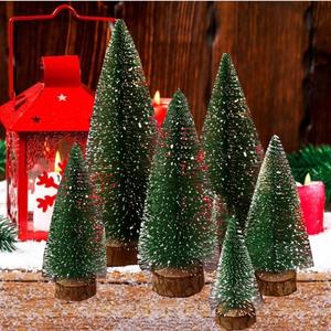 Small Christmas Trees, 6pcs Mini Christmas Tree, Artificial Bottle Brush Christmas Trees, Mini Pine Tree Tabletop Decor with Wooden Bases for Home Table Xmas Decorations