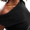 Women's Summer Fall Off The Shoulder Cropped Sweater Tops 2025 Casual Trendy Sleeveless Y2k Knit Tank Pullover (Black, XL)