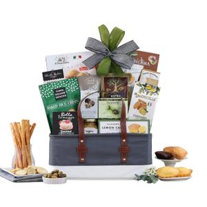 Wine Country Gift Baskets The Connoisseur Gourmet Gift Basket Food Gift Basket for Families College Students Appreciation Thank You Congratulations Get Well Soon Care Package