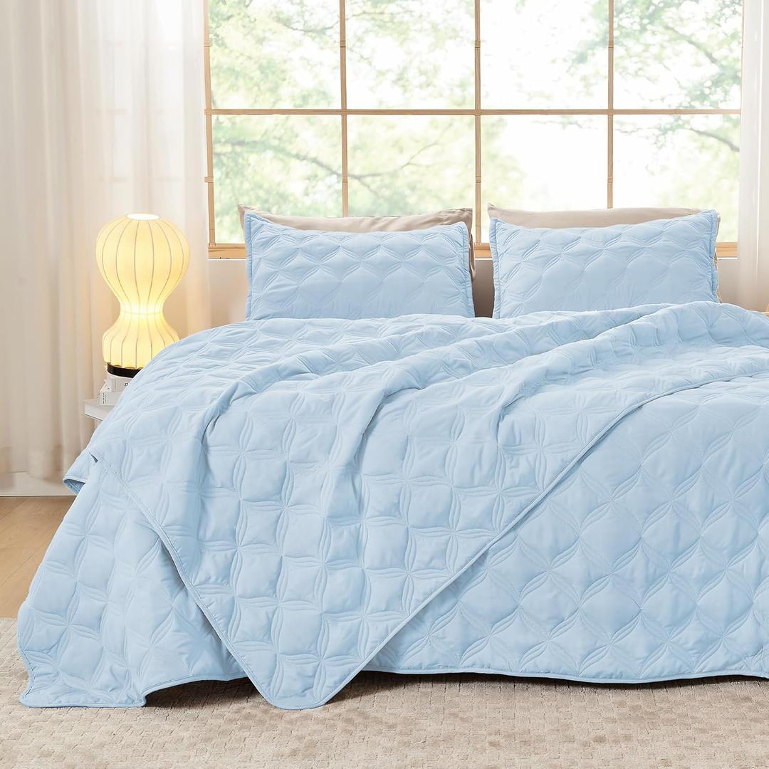 Litanika Oversized King Quilt Bedding Set,120x120Inch Super King Light Blue Comforter Bedspreads Lightweight Bed Coverlets Boho Bedding Cover Decor All Season, 3 Pieces (1 Quilt, 2 Pillowcases)