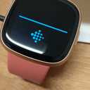 Fitbit Versa 4 Fitness Smartwatch with Daily Readiness, GPS, 24/7 Heart Rate, 40+ Exercise Modes, Sleep Tracking and more, Pink Sand/Copper Rose, One Size (S & L Bands Included)