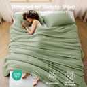 MUXHOMO Green King Size Comforter Set, All Season Ultra Soft Down Alternative Bedding - 3 Piece Lightweight Bed Set Includes 1 Comforter (104"x90") and 2 Pillow Shams (20"x36")