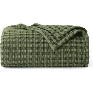 Bedsure Cooling Cotton Waffle Weave Throw Blanket - Lightweight Breathable Blanket of Rayon Derived from Bamboo for Hot Sleepers, Luxury Throws for Bed, Couch and Sofa, Green, 50x70 Inches