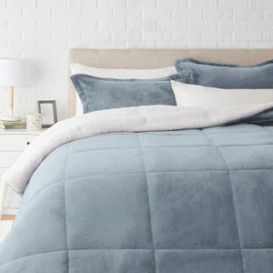 Amazon Basics 3-Piece Micromink Sherpa Bedding Set, Ultra-Soft Down Alternative Comforter, Warm All Season, King, Tide Pool Blue