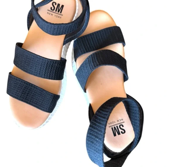 Steve Madden Stylish Black Sandals with Cream Sole Size 8