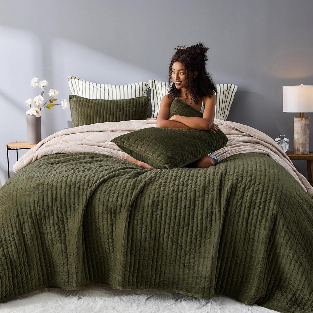 Wonderful Olive Green Velvet Quilt Queen Size Stitched Bedding Set, Quilted Lightweight Comforter Brushed Faux Suede Coverlet Luxurious Striped Bedspread with Shams for All Season (Army Green, Queen)