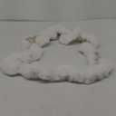 Decorative warm white scarf 