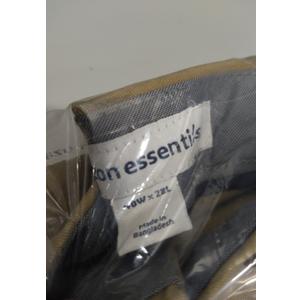 Amazon Essentials Men's Classic-Fit Casual Stretch Chino Pant (Brown)