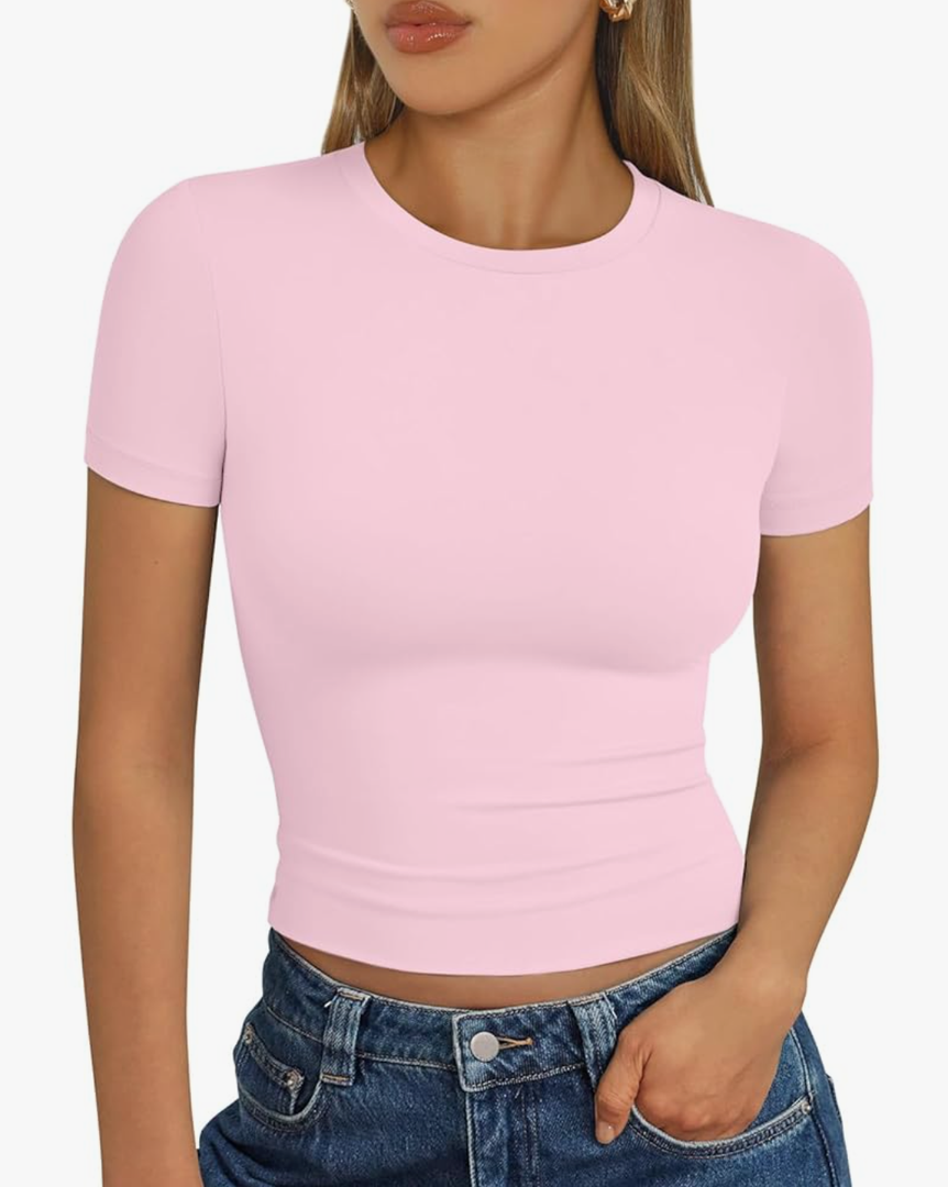 Trendy Queen Womens Basic T Shirts Summer Tops 2025 Short Sleeve Crop Tops Slim Fit Gym Workout Y2k Clothes, SIZE S