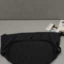 Thule Aion Toiletry Bag - Water-resistant bag for toiletries, makeup & shaving essentials - Removable liquids bag included - Easy to clean - Snap loop for easy hang - Waxed, PFC-free fabric (One Size, Black)