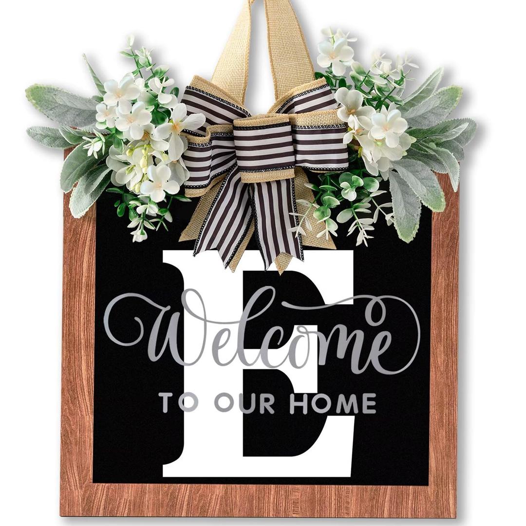 14'' Large Last Name Welcome Door Wreath for Front Door 26 Letter All Year Round Wooden Hanging Decoration for Farmhouse Home Outdoor and Indoor Decor