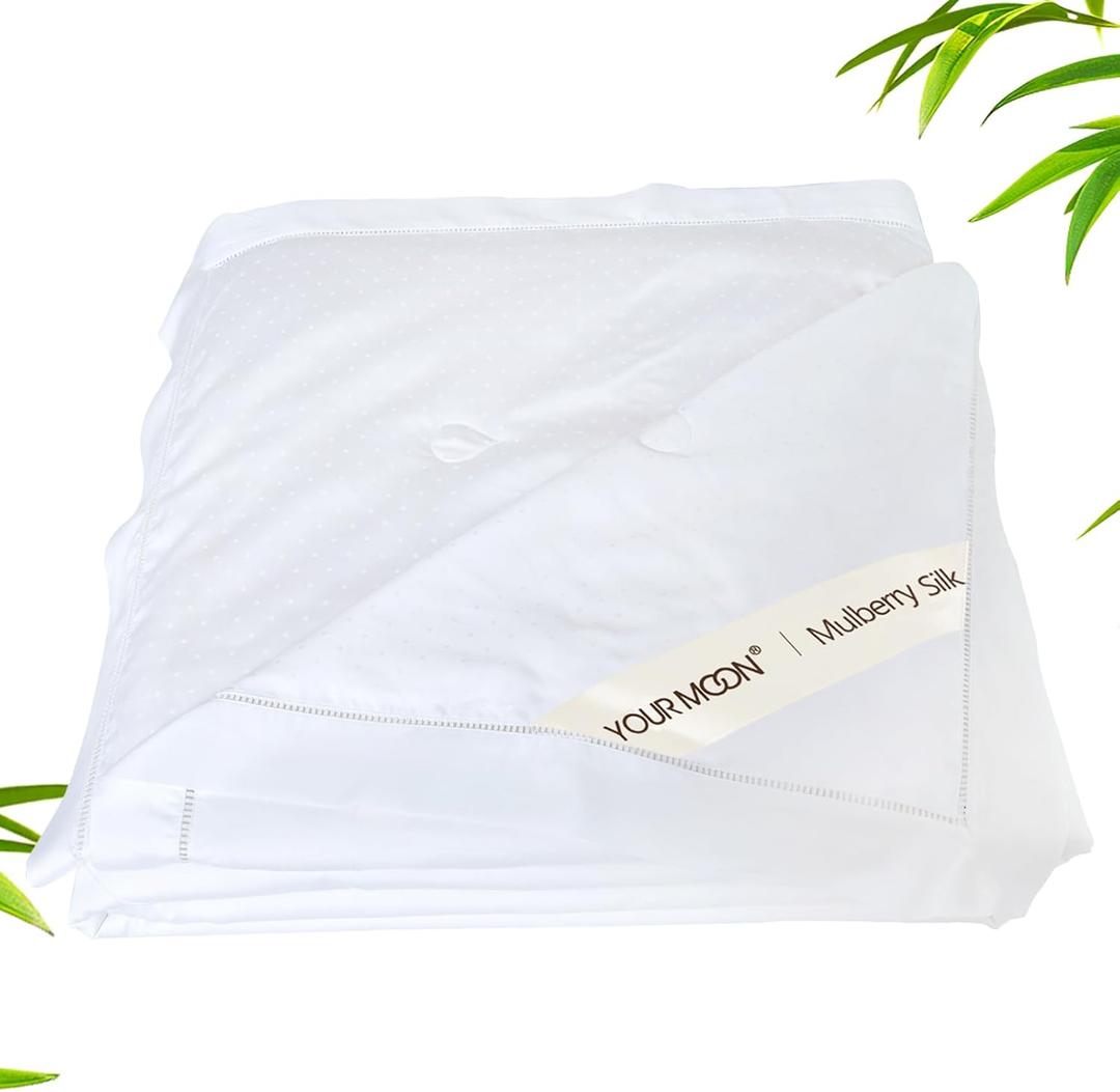 YOUR MOON Luxurious Summer/Spring Lightweight Mulberry Silk Comforter Queen Size,100% Natural Long Strand Silk Fill Duvet, Luxury Bedding, Cooling Rayon Derived from Bamboo Shell (White)