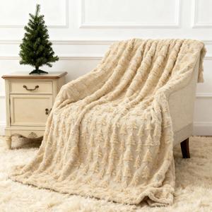 Christmas Throw Blanket 50x60 Inch,Beige 3D Xmas Tree Winter Dual Sided Soft Fluffy Plush Faux Fur Jacquard Blanket for Bed Sofa Couch Room Decor Christmas Birthdays Gifts