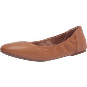 Amazon Essentials Women's Belice Slip On Ballet Flat (6, Camel)