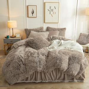 LIFEREVO Luxury Plush Shaggy Duvet Cover Set, Soft Velvet Fluffy Furry Duvet Cover Set(1 Faux Fur Fuzzy Comforter Cover + 1 Pompoms Pillow Case) Bedding Set, Zipper Closure(Twin/Twin XL, Ombre Khaki)