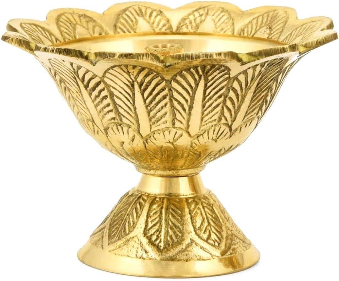Brass Lotus Akand Diya  Traditional Indian Golden Oil Lamp for Diwali Pooja & Home Temple Decoration, Handmade Engraved Virgin Brass Metal for Thanksgiving & Festivals  Small (Gold) (Small (Pack of 1))