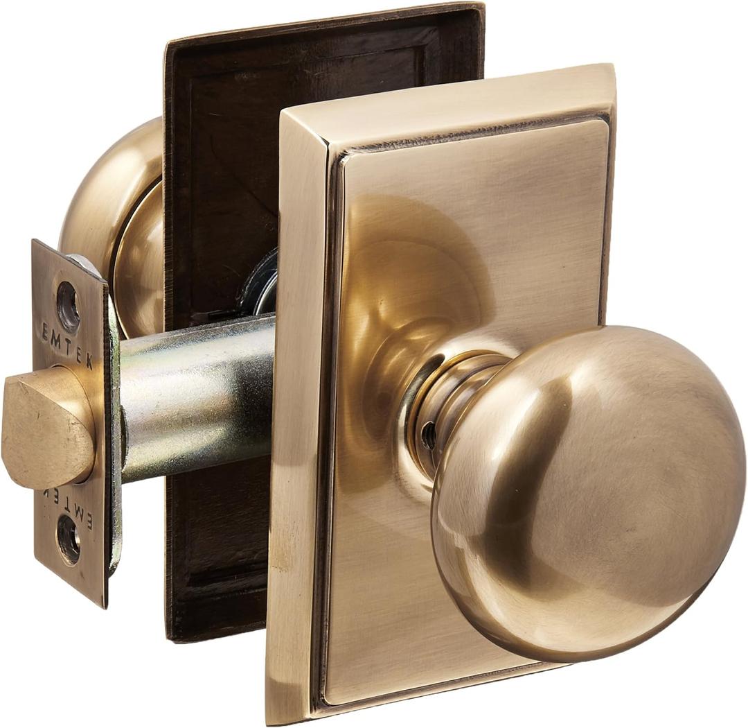 Providence Door Set with Round Brass Knobs Privacy in Antique Brass. Doorsets.