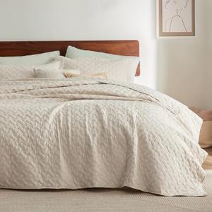 Bedsure Quilts King Size - Lightweight Bedspreads King Size with Basket Weave Pattern, Soft Quilt Bedding Set, Beige Comforter Set Coverlet for All Seasons with 2 Pillow Shams (106" x 96") | Skin-Friendly Soft, All-Season Comfort, Breathable, Lightweight, Machine Washable