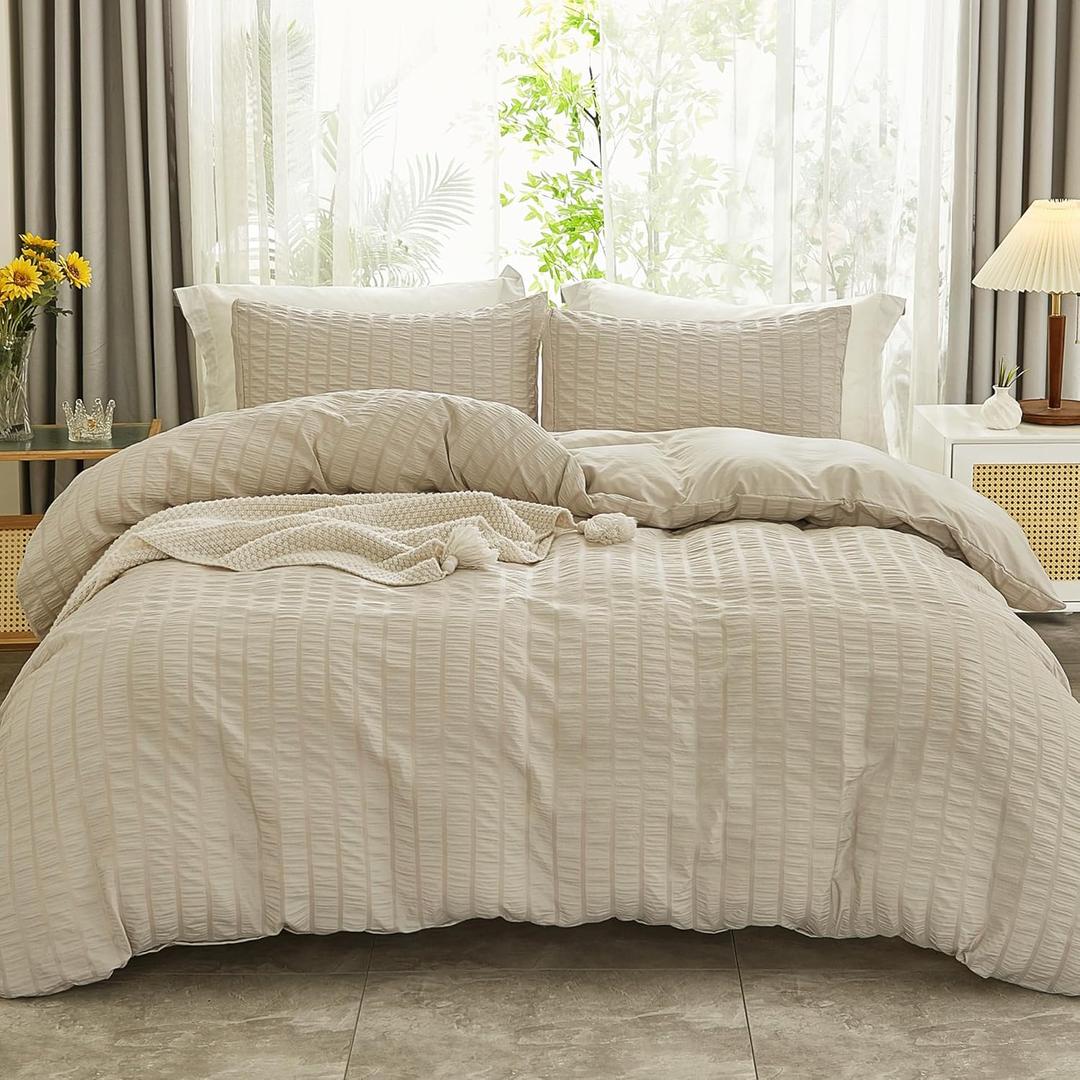 AveLom Beige Seersucker Duvet Cover Set King Size (104 x 90 inches), 3 Pieces (1 Duvet Cover + 2 Pillow Cases), Ultra Soft Washed Microfiber, Textured Duvet Cover with Zipper Closure, Corner Ties