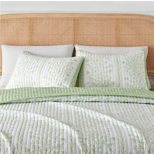 Great Bay Home Floral Striped Microfiber Reversible Quilt Set With Shams (Twin, Linear Floral Green)