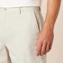 Amazon Essentials Men's Classic-Fit 9" Comfort Stretch Chino Short (32)