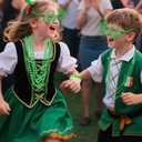 2 x 150PCS St Patricks Day Accessories, St. Patrick's Day Glasses Bracelets Tattoos Beads, Shamrock Saint Patricks Parade Throw, Irish Glasses Bracelets Tattoos Beads Stuff Bulk, Party Favor Decorations (Green)