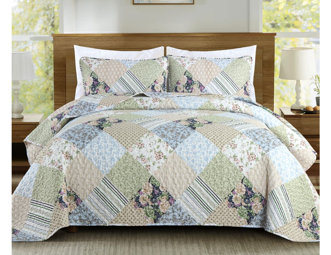 Dobuyly Brown Quilt Queen Size, Floral Triangle Patchwork Bedspread Bedding Set, Soft Lightweight Microfiber Coverlet Set (1 Quilt, 2 Pillow Shams)