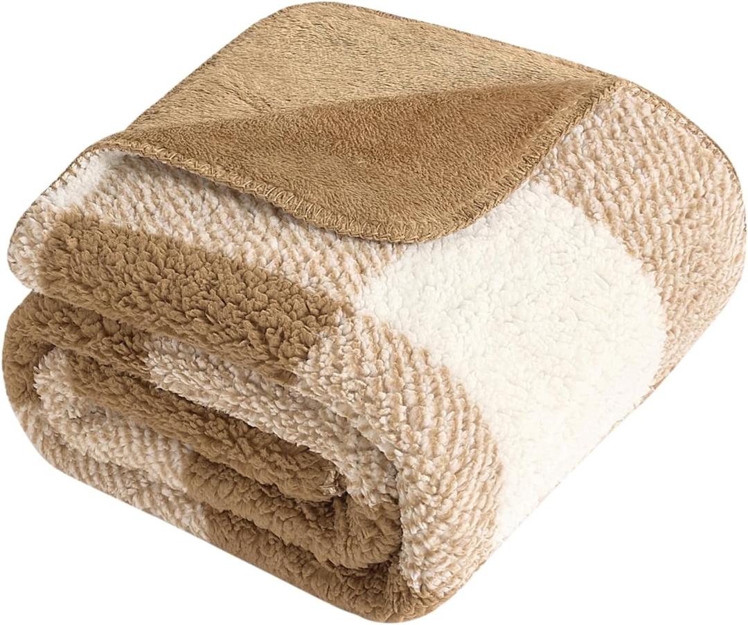 LURKA Checkered Sherpa Fleece Throw Blanket Soft and Cozy, Medium Weight for All Season, Plush Throw for Couch, Bed & Pets, Brown, 50x60 Inches