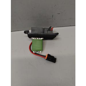 BlueStars 89019089 Blower Motor Resistor - Compatible with Chevy Cadillac GMC with 2 Bolt Mounting Flange - Silverado Avalanche Sierra Yukon Escalade - Replaces 973-409 15305077 22807122