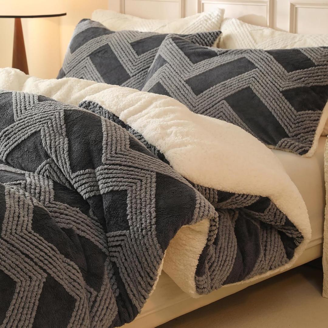 Tufted Boho Comforter Set Queen - Gray Fluffy Sherpa Bedding Set, Soft Fuzzy Jacquard Quilt Set, 3 Pieces Cozy Bed Set Warm Comforter for Winter (90"x90")