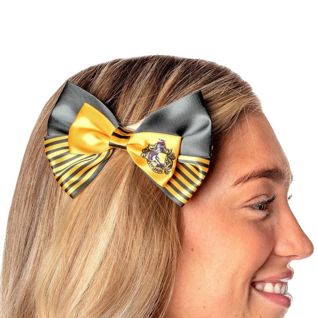 Harry Potter Hogwarts School Hufflepuff House Crest Hair Bow (Pack of 1))