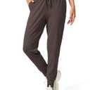 SANTINY Women's Joggers Pants Pockets Drawstring Running Sweatpants for Women Lounge Workout Jogging (Medium, Brown)