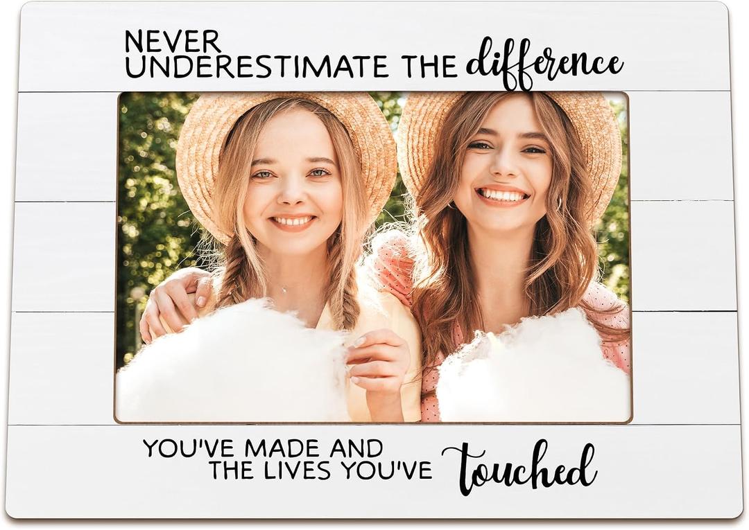 Retirement Picture Frames, Farewell Gifts for Coworkers Teacher Leader, Never Underestimate The Difference You Made Wooden Photo Frames, Thank You Gifts for Women Photo Frame for Desk Table 4X6 Photos Chipped Bottom right