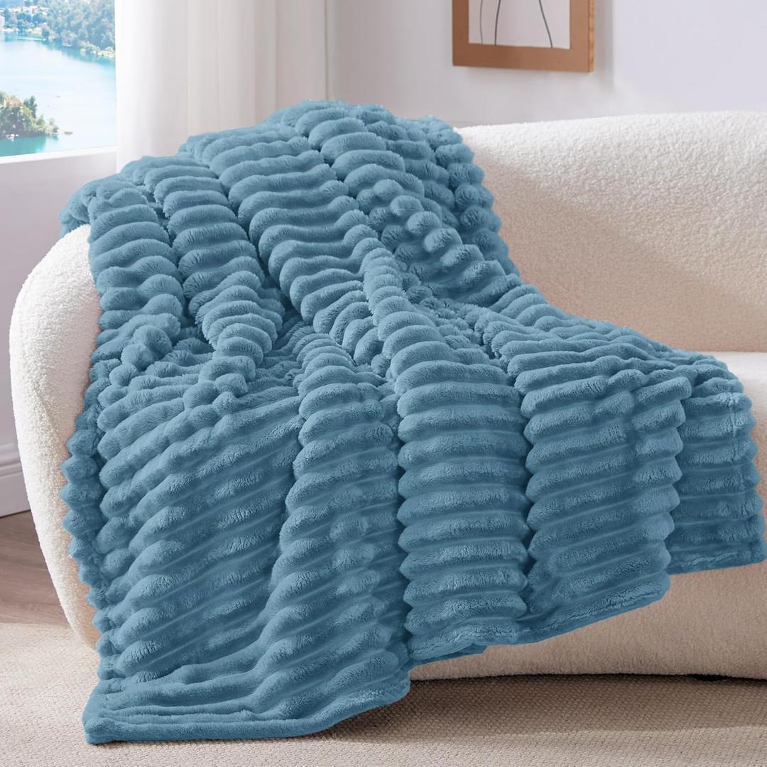 BEDELITE Twin Blanket for Couch & Bed, 300GSM Soft & Warm Fleece Blanket, Decorative and Giftable Striped Light Blue Blankets for Women, Men, 60"x80"
