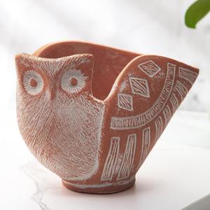Concrete Owl Animal Planter, Rustic Vintage Style Cement Plant Pot for Home & Garden, Decorative Planter with Drainage Hole, Animal Flower Vase & Garden Sculpture (Large, Red)