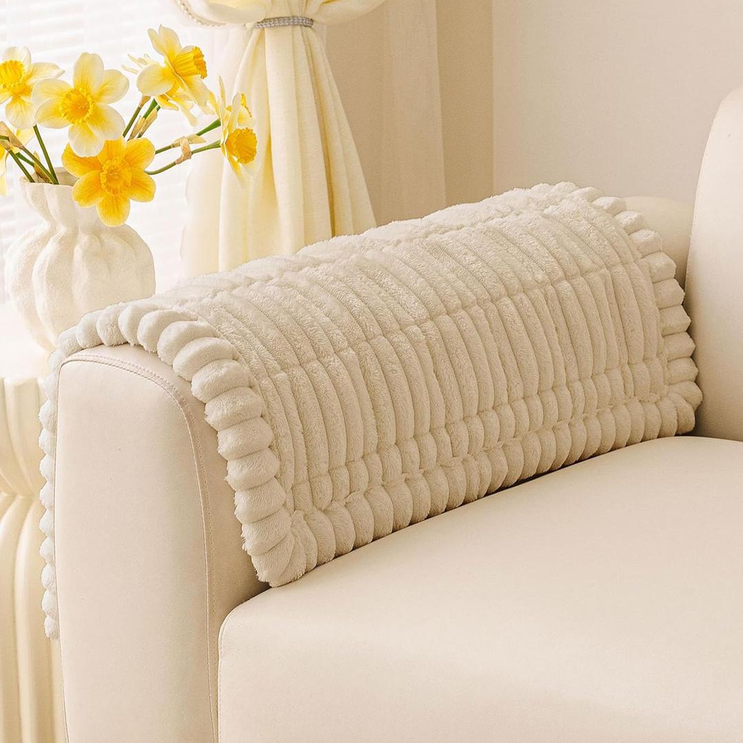 Hyha Couch Covers for Dogs Washable, Non Slip Plush Dog Sofa Protectors, Fuzzy Pet Couch Covers for 3 Cushion Sofa Pet Friendly (Apricot, 27.6" x 27.6")