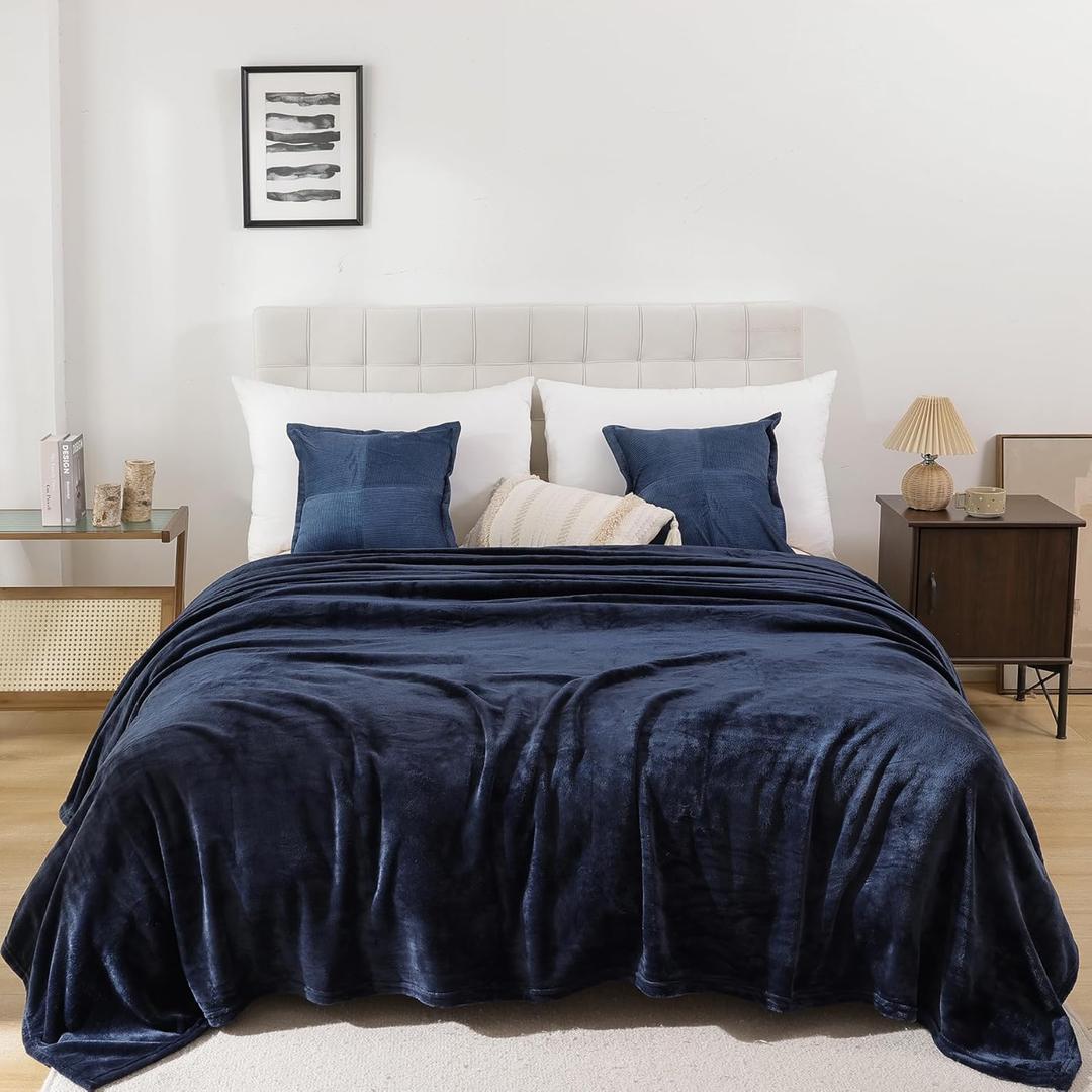 Navy Blue Twin Size Fleece Throw Blanket for Bed Couch, Soft Warm Fuzzy Cozy Blankets for Women Men, 300GSM Room Decor Flannel Microfiber Blankets for All Seasons, 60x80 Inches