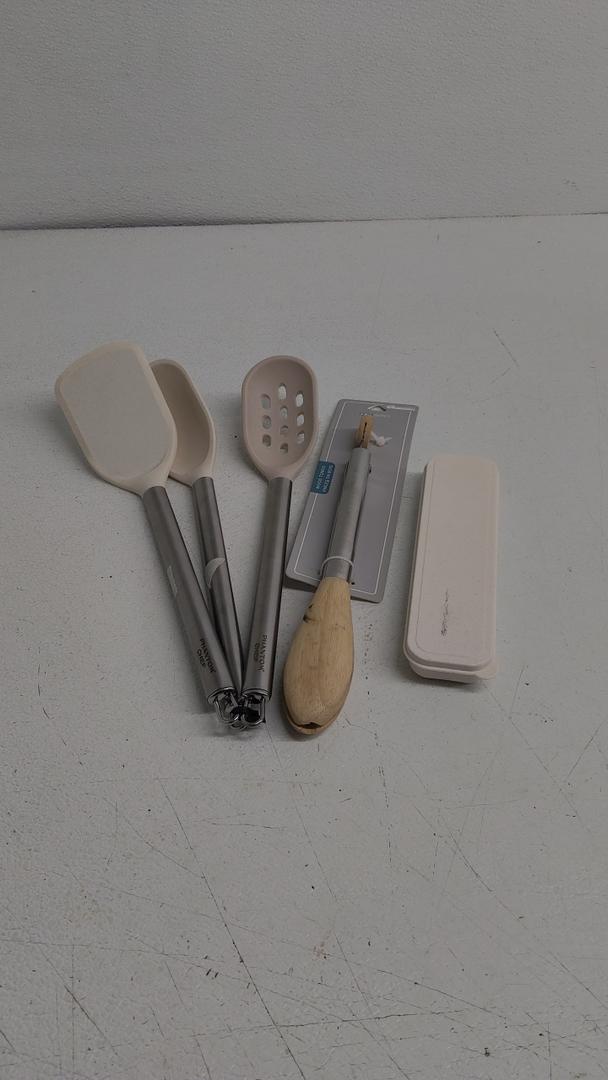 PHANTOM CHEF 3PCS, Reusable Travel Utensils Set with Case, Beige Wheat Straw Portable Knife Fork Spoons Tableware, Eco-Friendly BPA Free Cutlery for Kids and Adults as Travel Picnic Camping Utensils, PRO Series Stainless Steel Wood Tonges