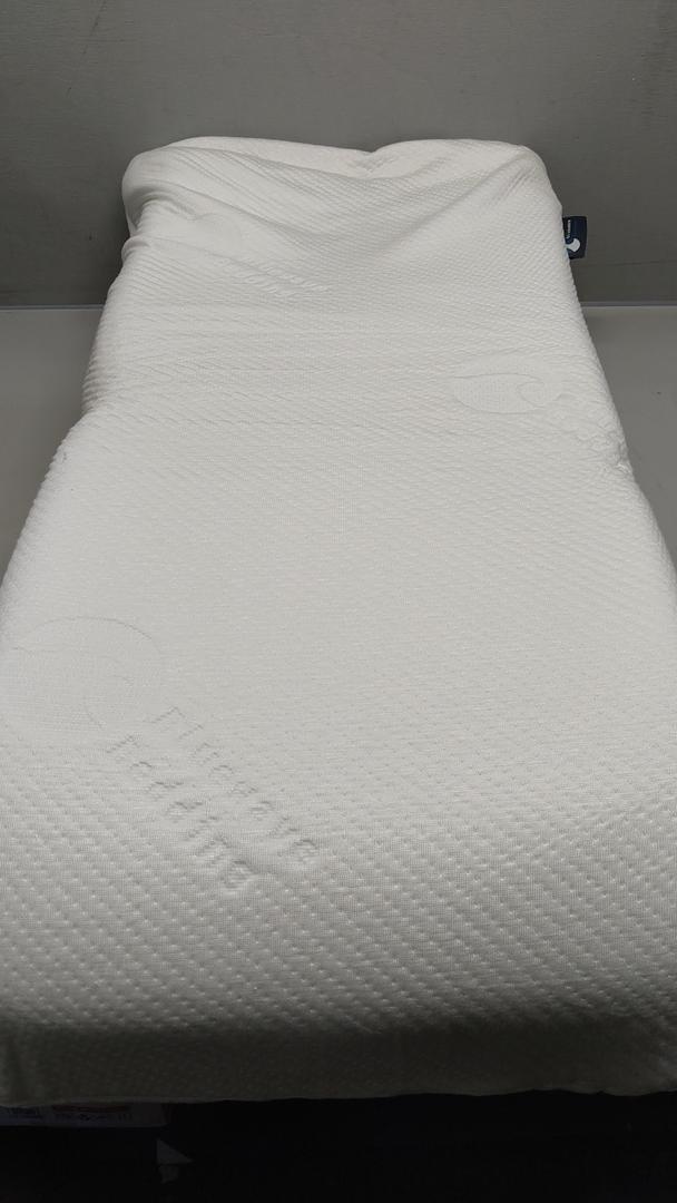 Bluewave Bedding Super Slim Gel Memory Foam Pillow for Stomach and Back Sleepers - Thin, Flat Design for Cervical Neck Alignment and Deeper Sleep (3.25-Inches Height, King Size) 33x16