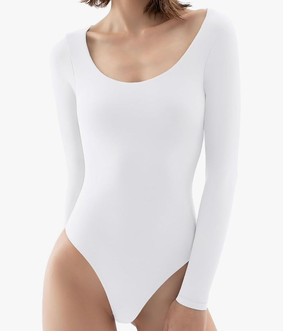 PUMIEY Women's Scoop Neck Long Sleeve Bodysuit Body-hugging Sexy Tops Smoke Cloud Collection. Small, White