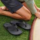 Riuga Mens Arch Support Flip Flops with Cushioned Heel Cup, Quick-Dry TPE Footbed & Neoprene Padded Upper, Non-Slip TPR Sandals for Walking, Beach & Travel Comfort Slides for Men, Chanclas Para Hombres, Chancletas de Hombre