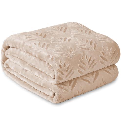 Exclusivo Mezcla Twin Size Fleece Blanket for Bed, Super Soft and Cozy Blankets All Season Use, Leaves Pattern, Plush Fuzzy Lightweight, Camel, 60x80 Inch