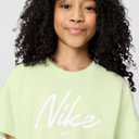 Nike Girls' Sportswear Club Modern Script Boyfriend T-Shirt (Green, M)