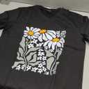 Cute Boho Floral Graphic T-Shirt for Women Vintage Daisy Wildflower Print Tee Trendy Summer Casual Tops (Medium, Black)