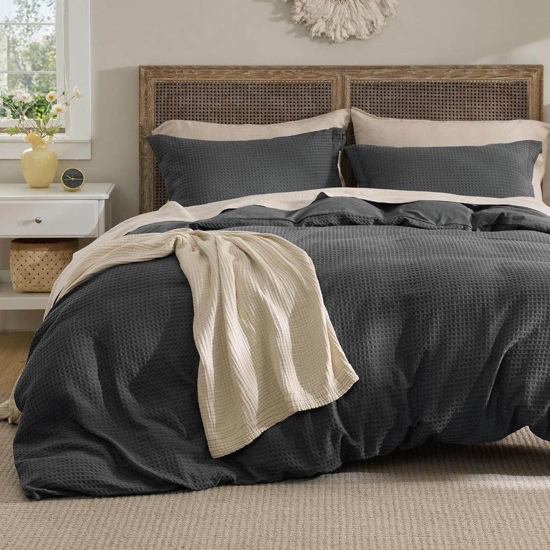 Bedsure Waffle Weave Duvet Cover Queen Size, Luxury, Soft & Breathable Comforter Cover for All Season, 3 Pieces Wrinkle-Resistant Zipper Bedding with 8 Corner Ties, Charcoal Grey