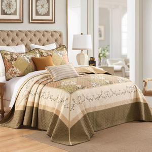 Oversized King Bedspreads 128x120 Extra Wide - Country Plaid Floral Reversible California King Quilt Set, 3-Piece Lightweight Thin Comforter Coverlet Set, Cal King, Caramel/Beige/Moss Green (Cal King(128"x120"), Moss Green/Caramel/Beige)