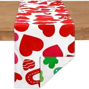 St. Patrick's Day Shamrock Table Runner Reversible Heart Table Runner for Dinning Room Kitchen Table Decorations
