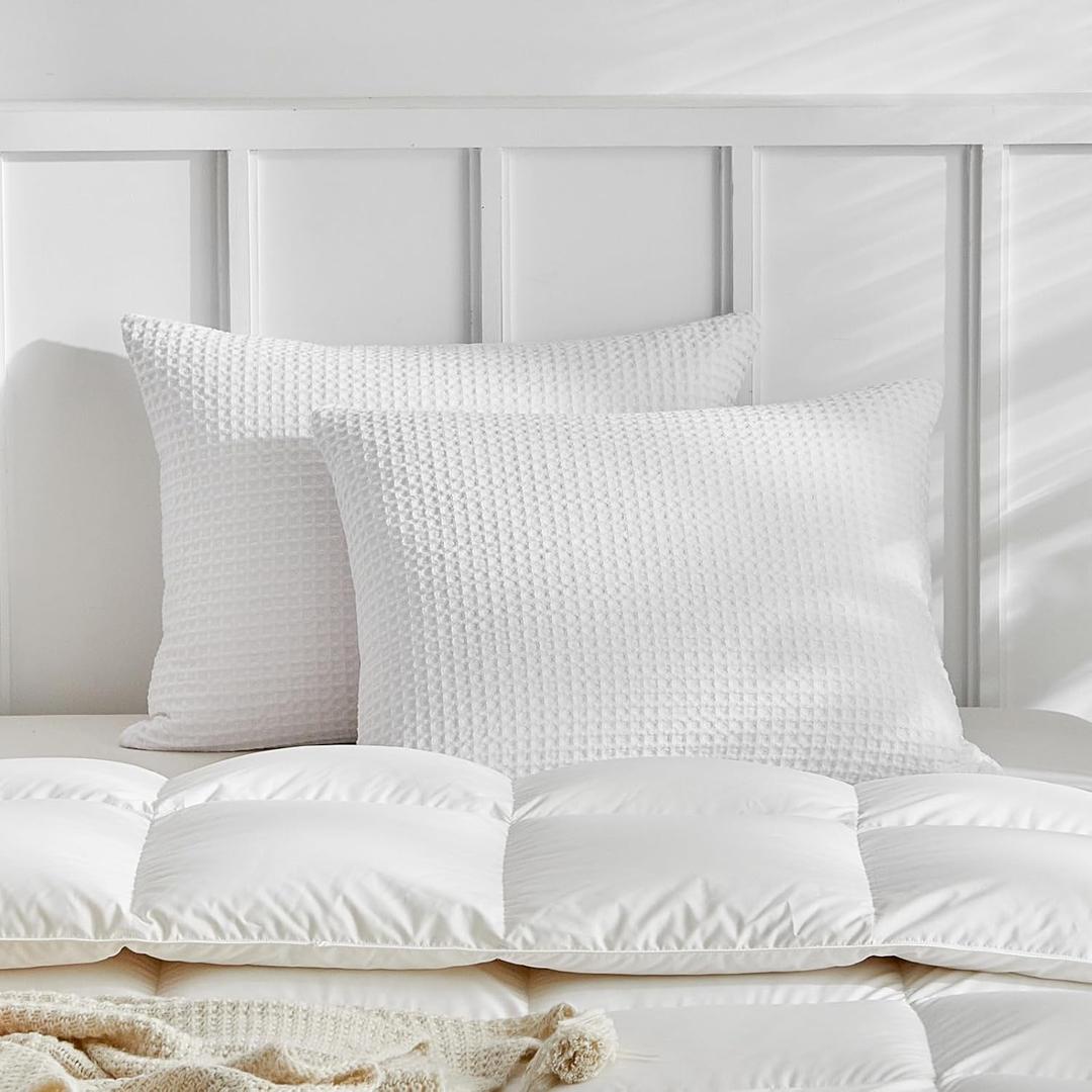 WARMDERN Waffle Weave Pillowcases Standard Size 2 Pack Pillow Cases Soft Microfiber Pillow Case Covers Set of 2 Boho Woven Textured Pillowcase with Envelope Closure(White, Standard, 20x26 Inches)