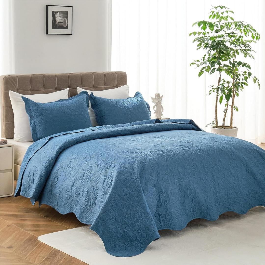 Auemtyn Full/Queen Size Quilt Set 3 Pieces, Soft Lightweight Summer Bedspread, Reversible Microfiber Bed Coverlet for All Seasons, Spa Blue, Cloud-Floral Pattern (1 Quilt, 2 Pillow Shams)